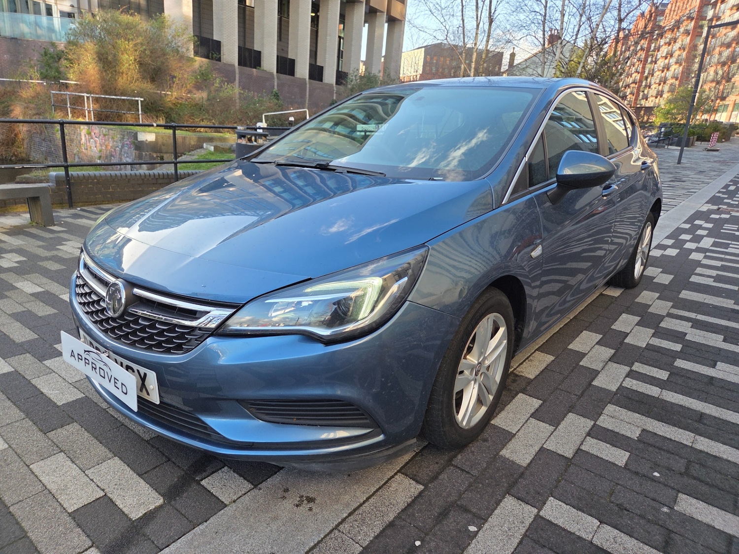 Used Vauxhall Astra 2016 for sale - 78018659: Photo 2