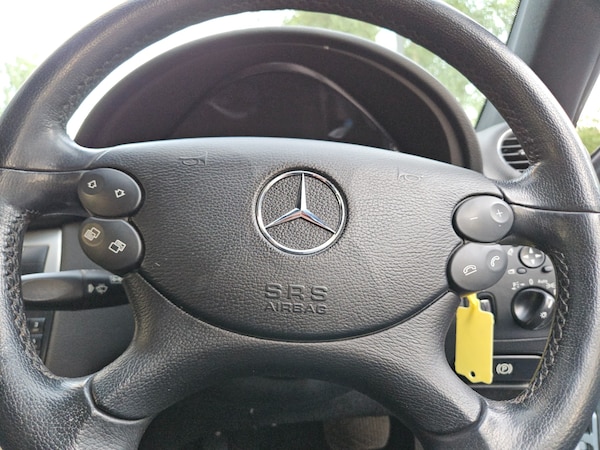 Used Mercedes-Benz CLK 2005 for sale - 75209886: Photo 10