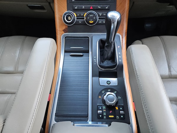 Used Land Rover Range Rover Sport 2010 for sale - 75742170: Photo 15