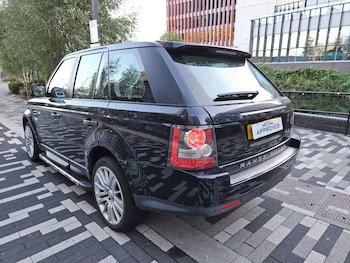 Used Land Rover Range Rover Sport 2010 for sale - 75742170: Photo