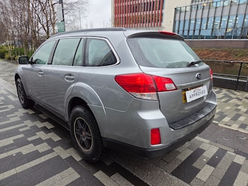 Used Subaru Outback 2011 for sale - 77538686: Photo