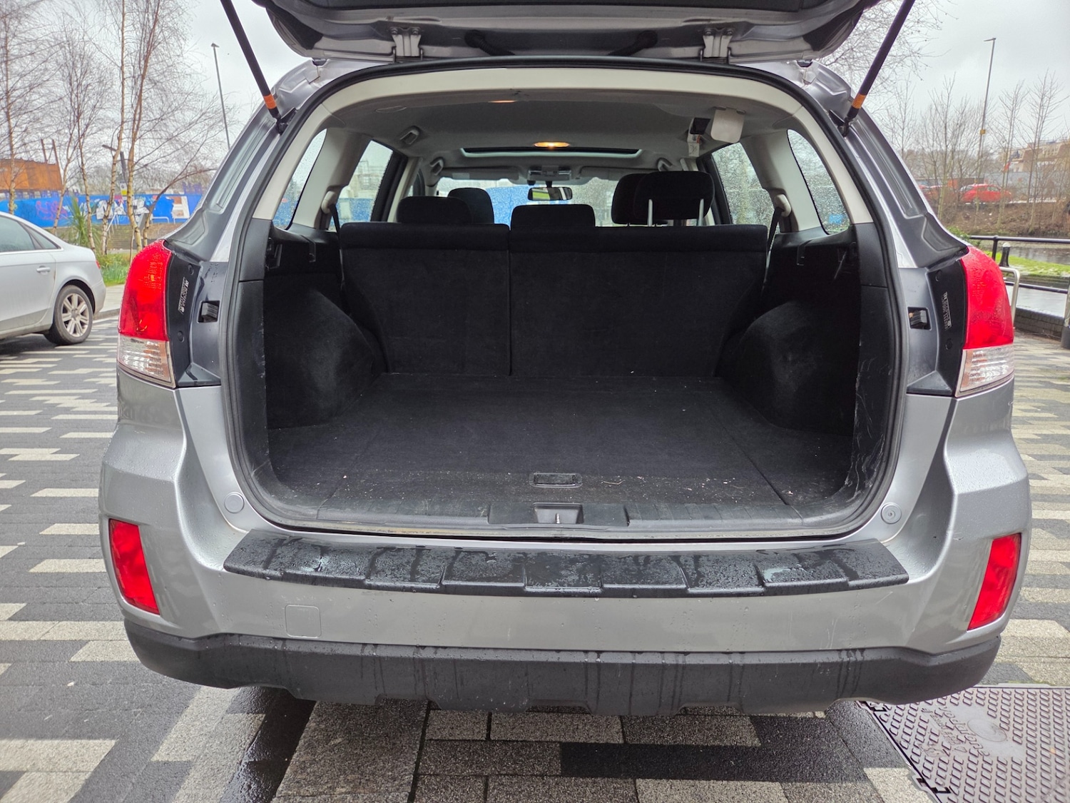 Used Subaru Outback 2011 for sale - 77538686: Photo 6