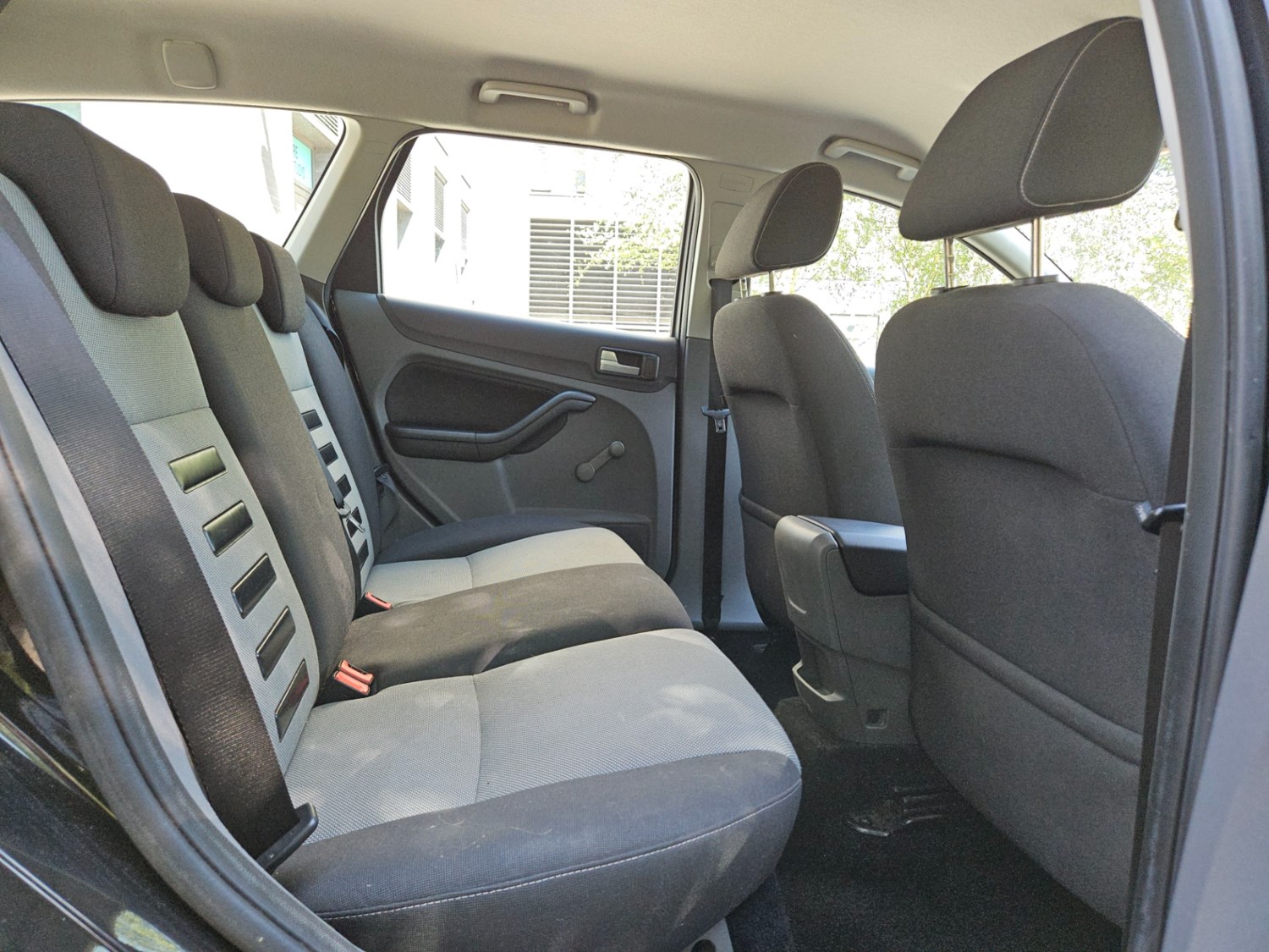 Ford Focus 2008 (58) - 1.8 TDCi Zetec 5dr - Image 12