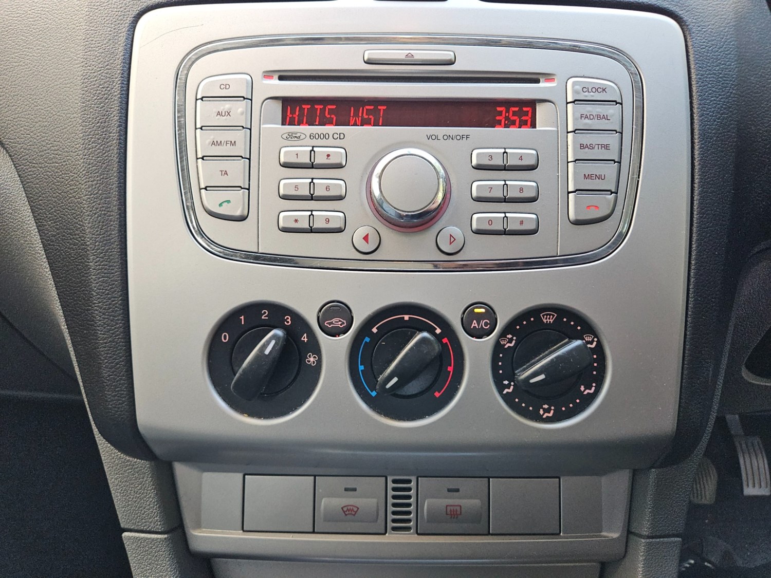 Ford Focus 2008 (58) - 1.8 TDCi Zetec 5dr - Image 18