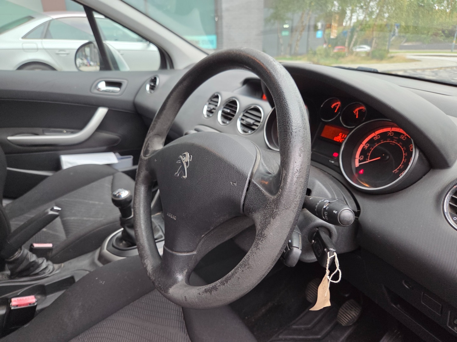 Used Peugeot 308 2011 for sale - 77359399: Photo 10