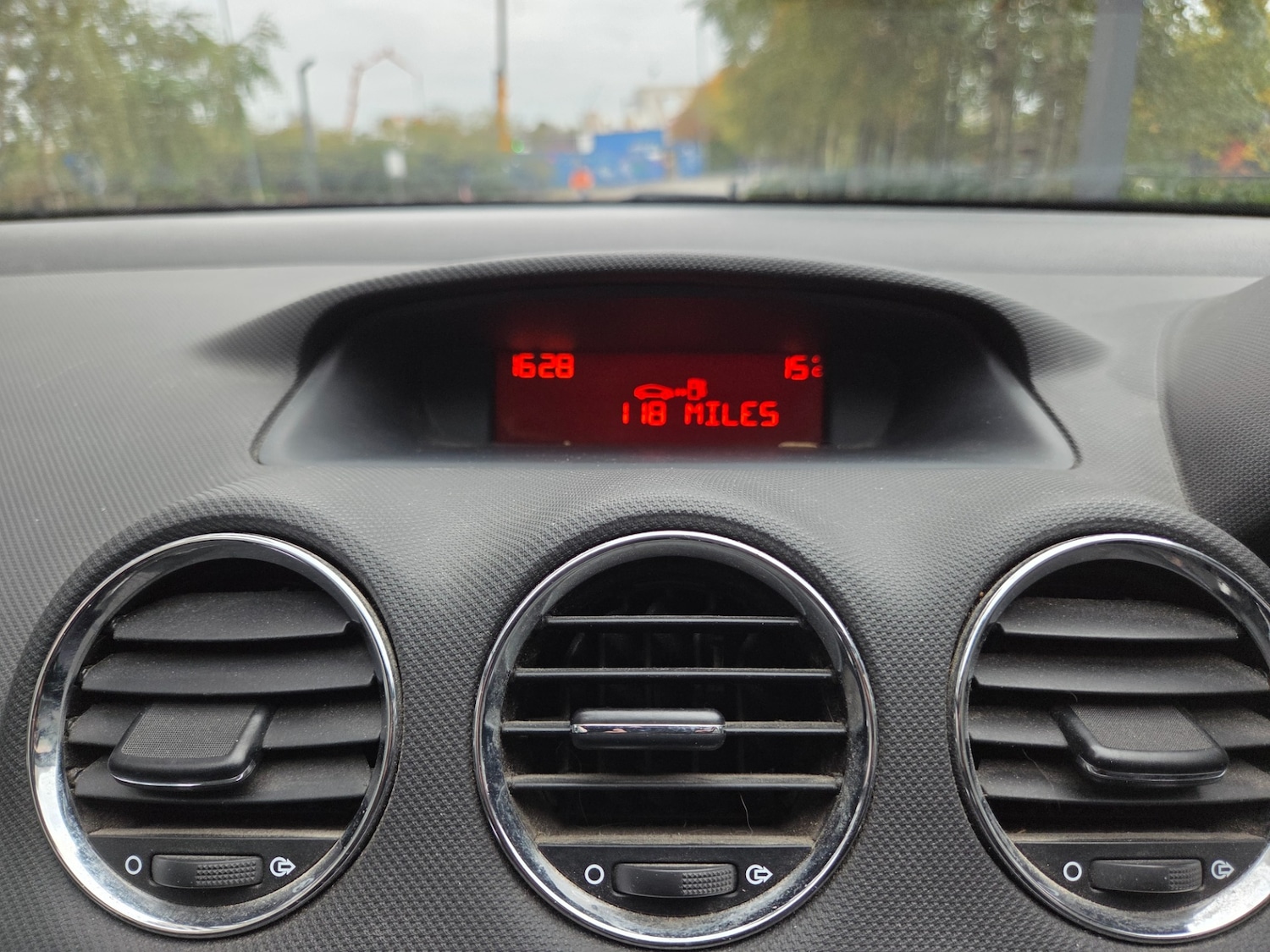 Used Peugeot 308 2011 for sale - 77359399: Photo 13