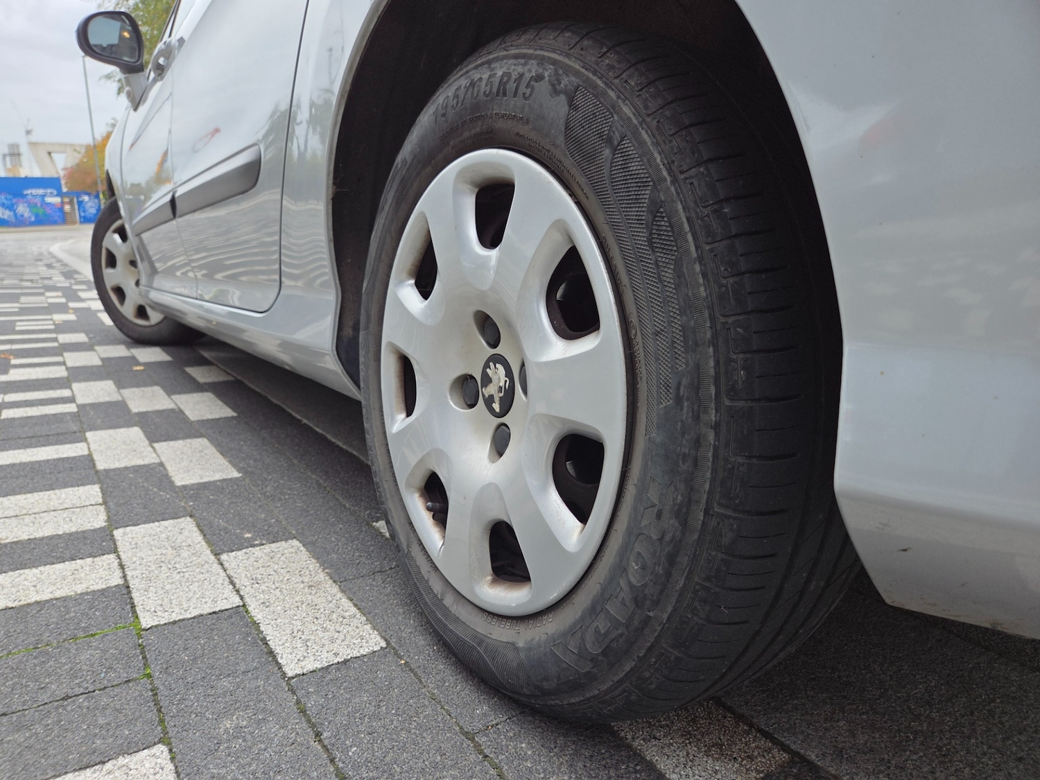 Used Peugeot 308 2011 for sale - 77359399: Photo 15