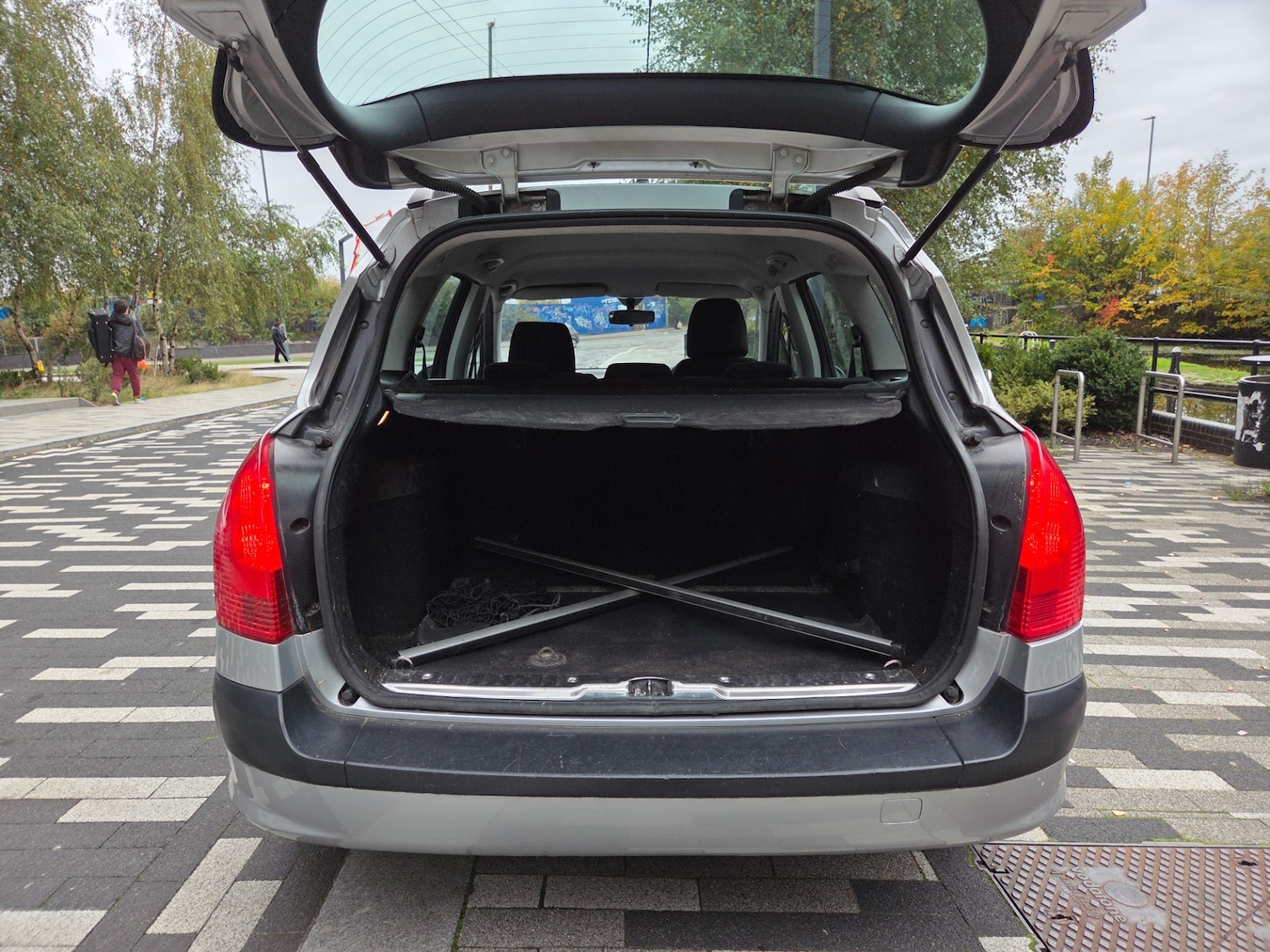 Used Peugeot 308 2011 for sale - 77359399: Photo 6