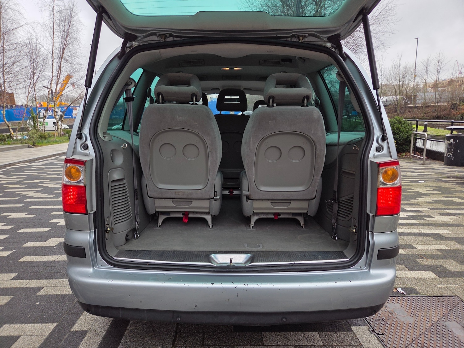 Used Ford Galaxy 2004 for sale - 77385603: Photo 6