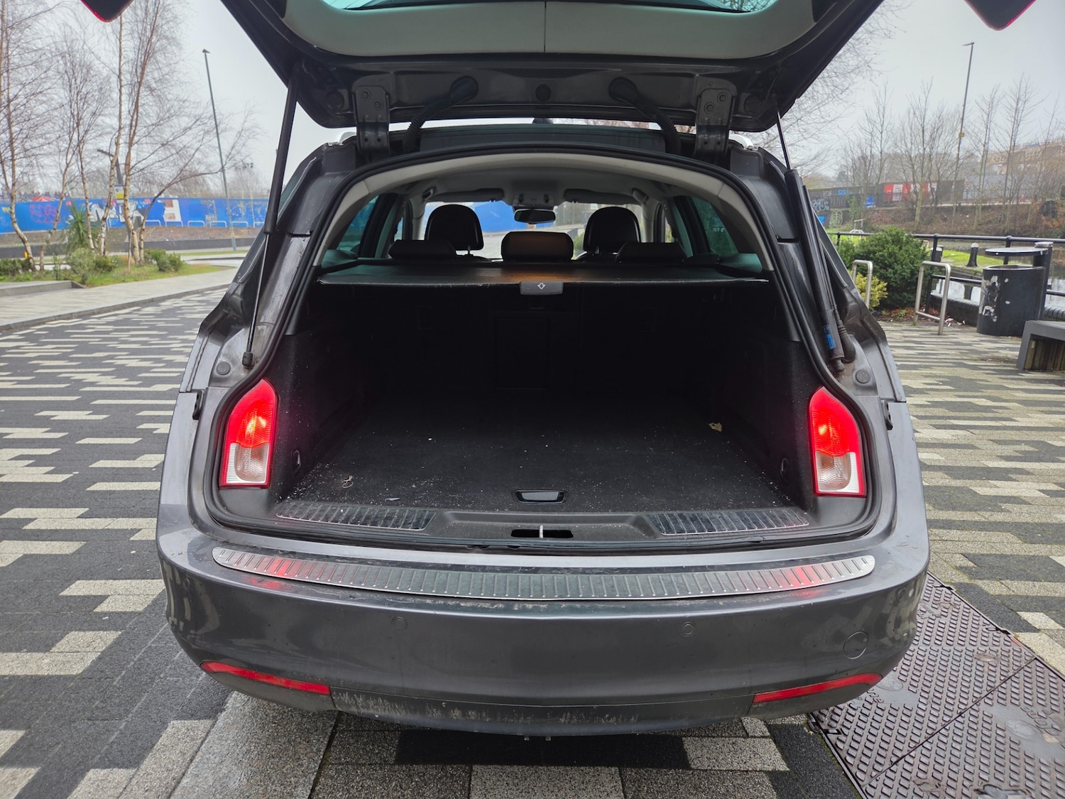 Used Vauxhall Insignia 2011 for sale - 77242269: Photo 6