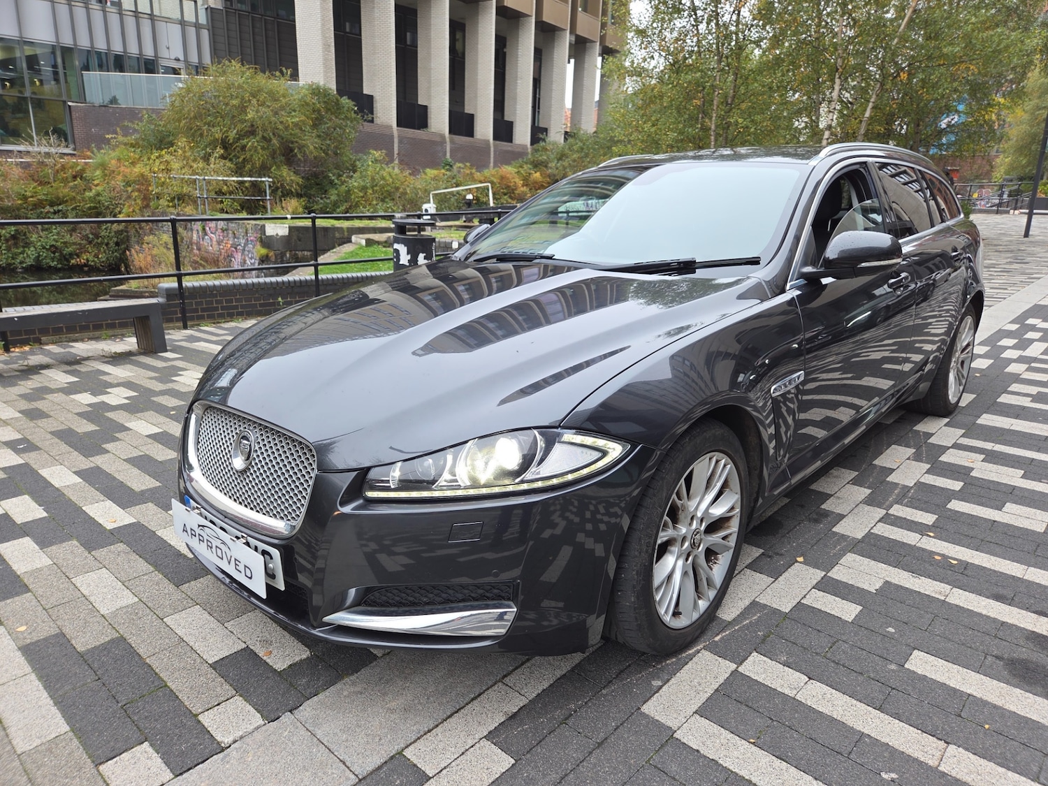 Used Jaguar XF 2013 for sale - 76397210: Photo 14