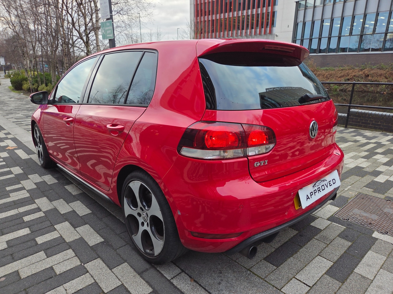 Used Volkswagen Golf 2010 for sale - 77072918: Photo 3