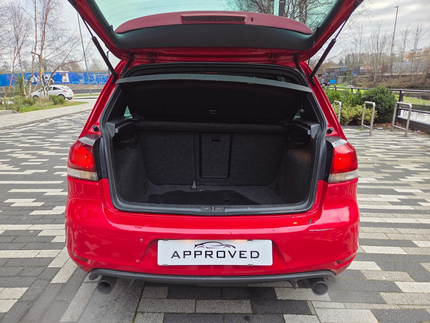 Used Volkswagen Golf 2010 for sale - 77072918: Photo 6