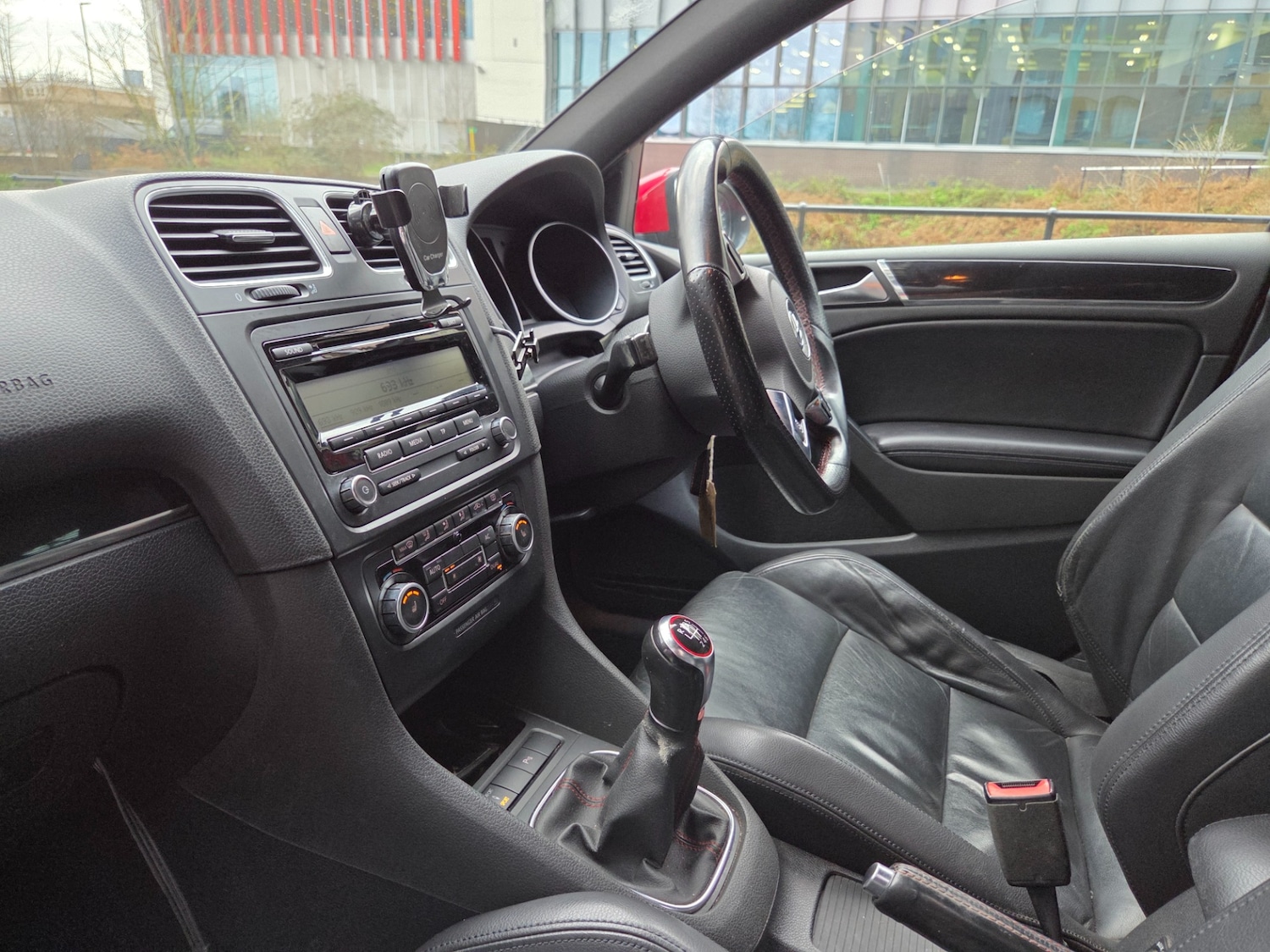 Used Volkswagen Golf 2010 for sale - 77072918: Photo 9