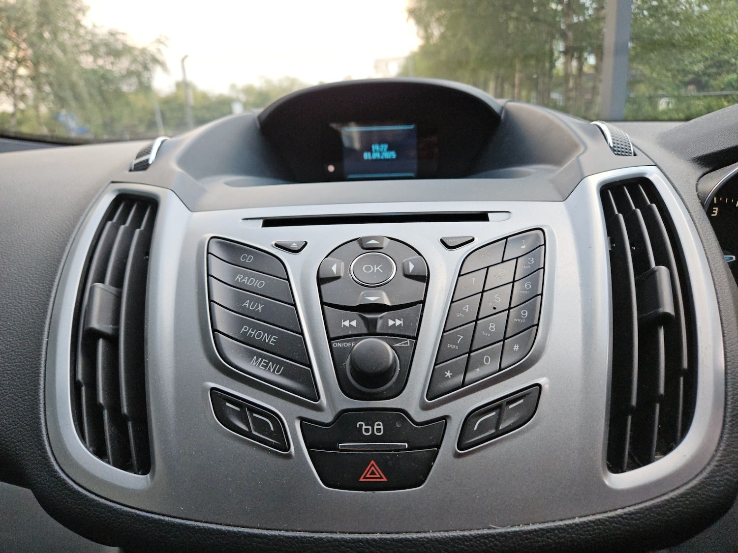 Used Ford Grand C-Max 2011 for sale - 77051644: Photo 15