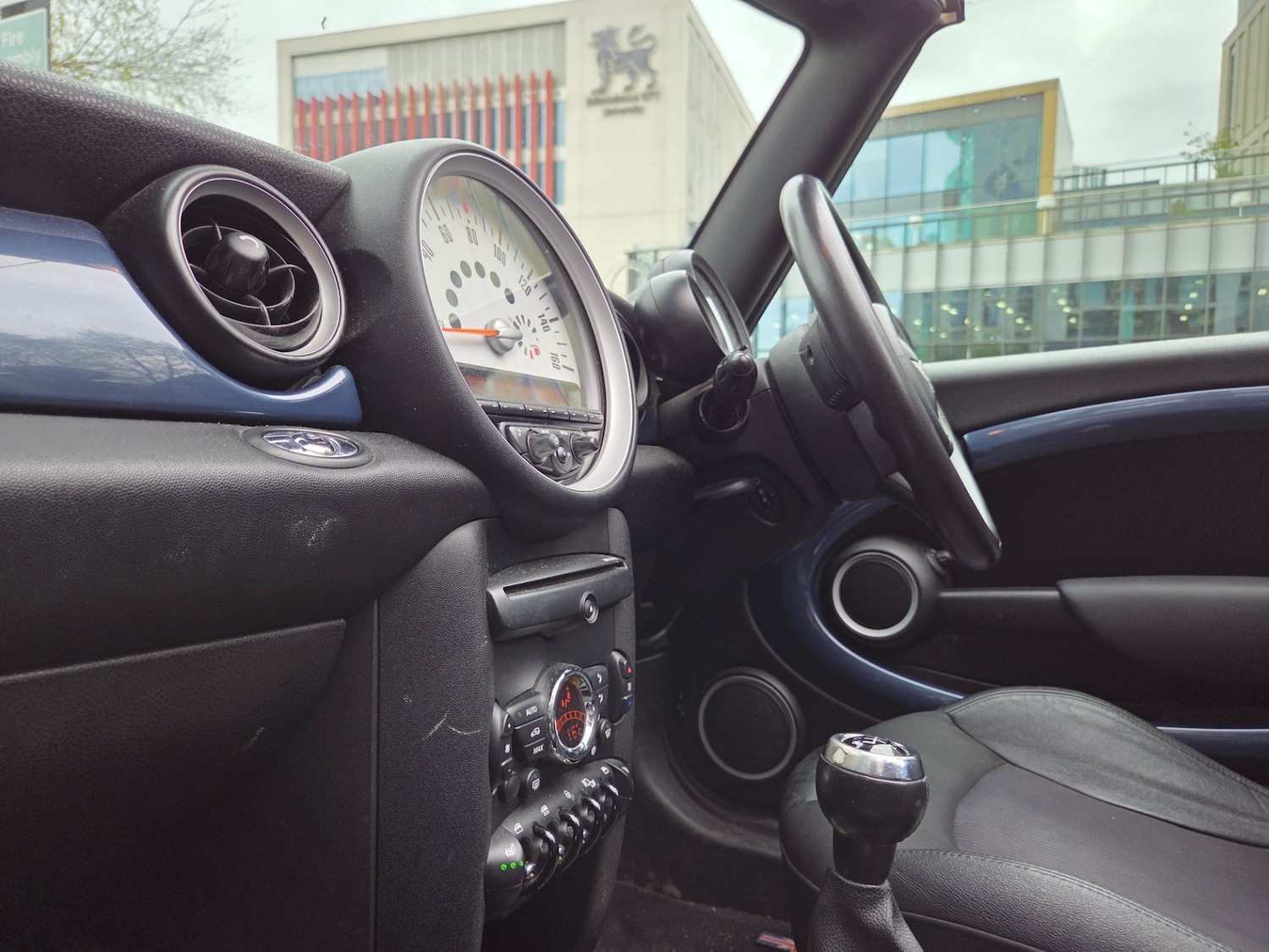 Used MINI Convertible 2011 for sale - 78183530: Photo 13