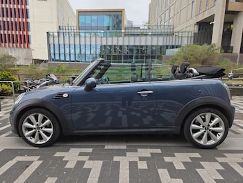 Used MINI Convertible 2011 for sale - 78183530: Photo