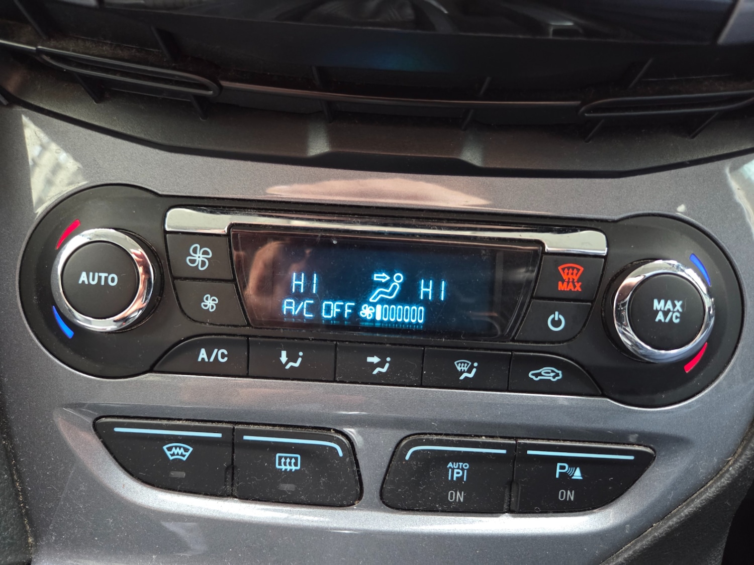 Used Ford Focus 2012 for sale - 77840131: Photo 17