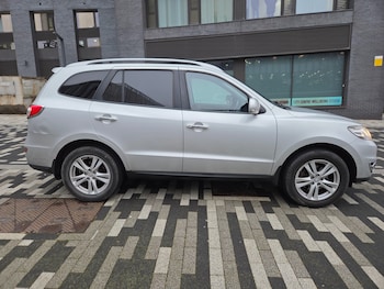 Used Hyundai Santa Fe 2010 for sale - 79336532: Photo