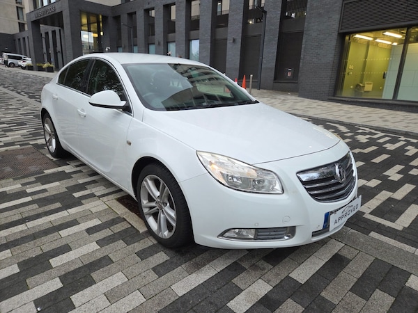 Used Vauxhall Insignia 2011 for sale - 76021595: Photo 2