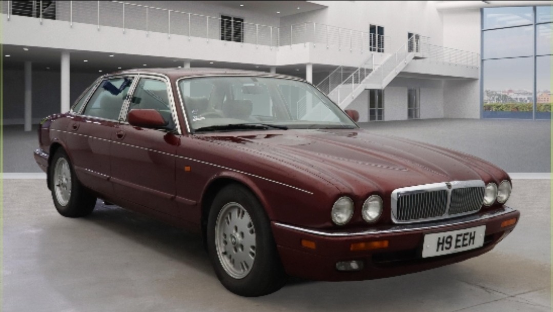 Used Jaguar XJ 1996 for sale - 77313851: Photo 4