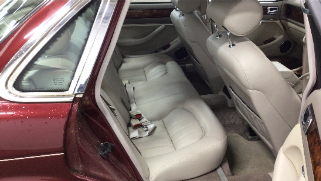 Used Jaguar XJ 1996 for sale - 77313851: Photo 7