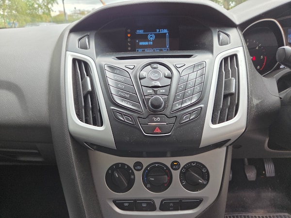 Used Ford Focus 2012 for sale - 76260956: Photo 14