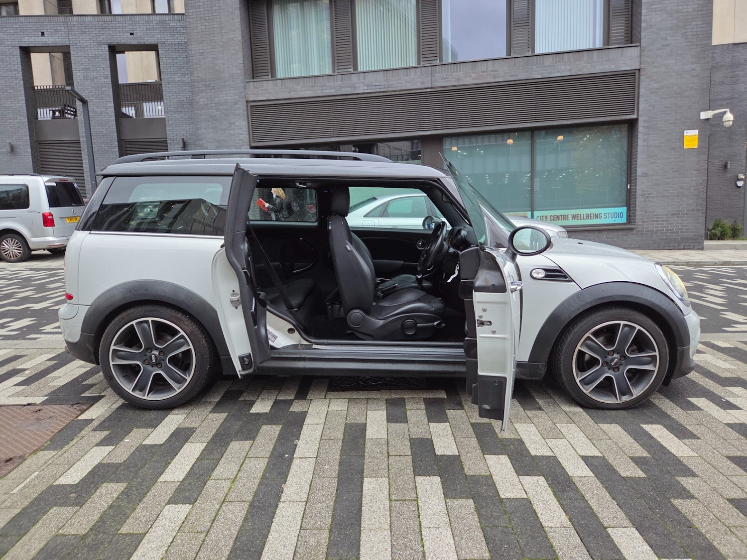 Used MINI Clubman 2010 for sale - 77564319: Photo 9