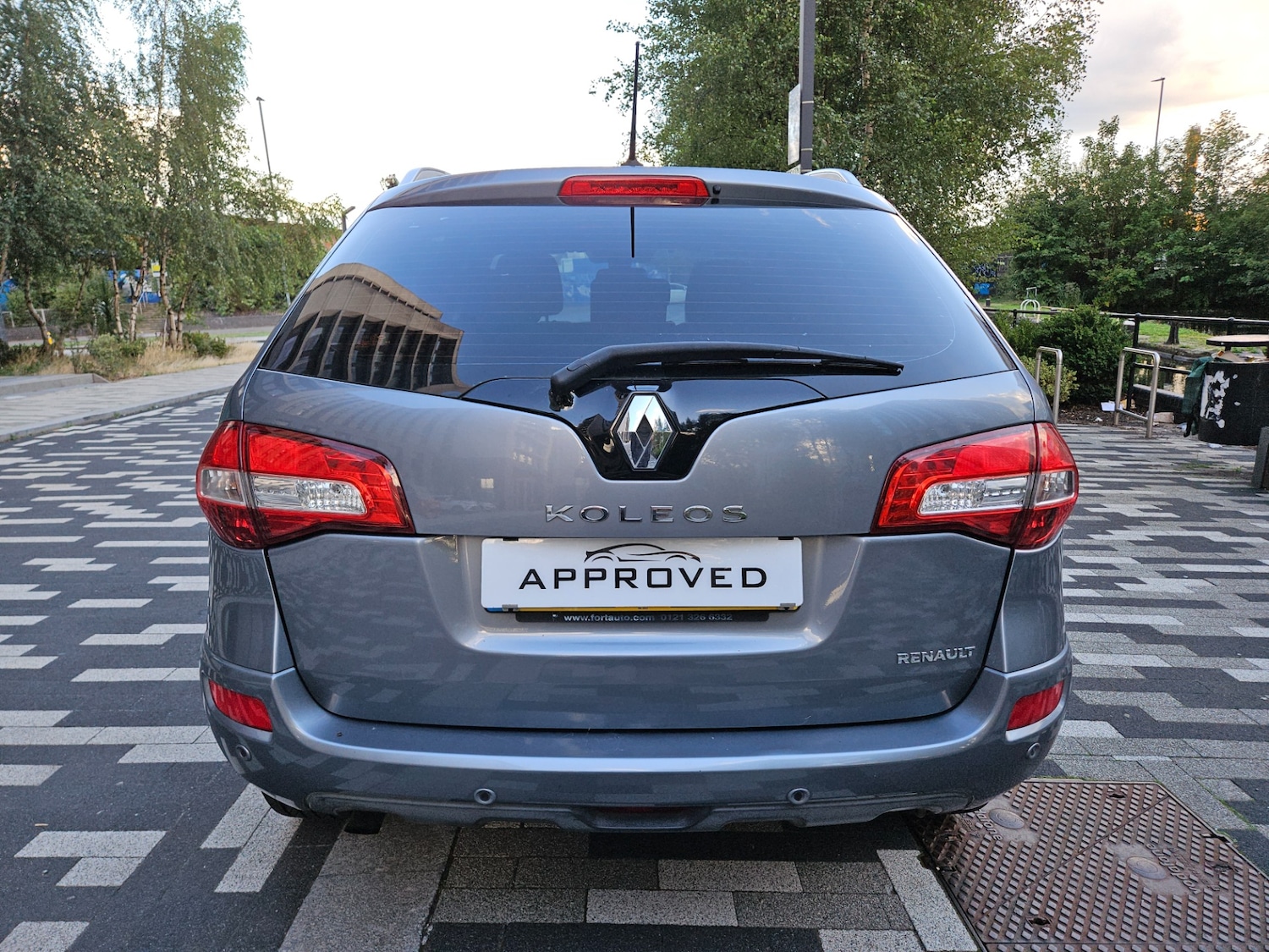 Renault Koleos 2009 (09) - 2.0 dCi Dynamique S 5dr - Image 5