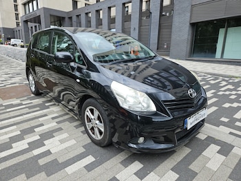Used Toyota Verso 2010 for sale - 75561850: Photo