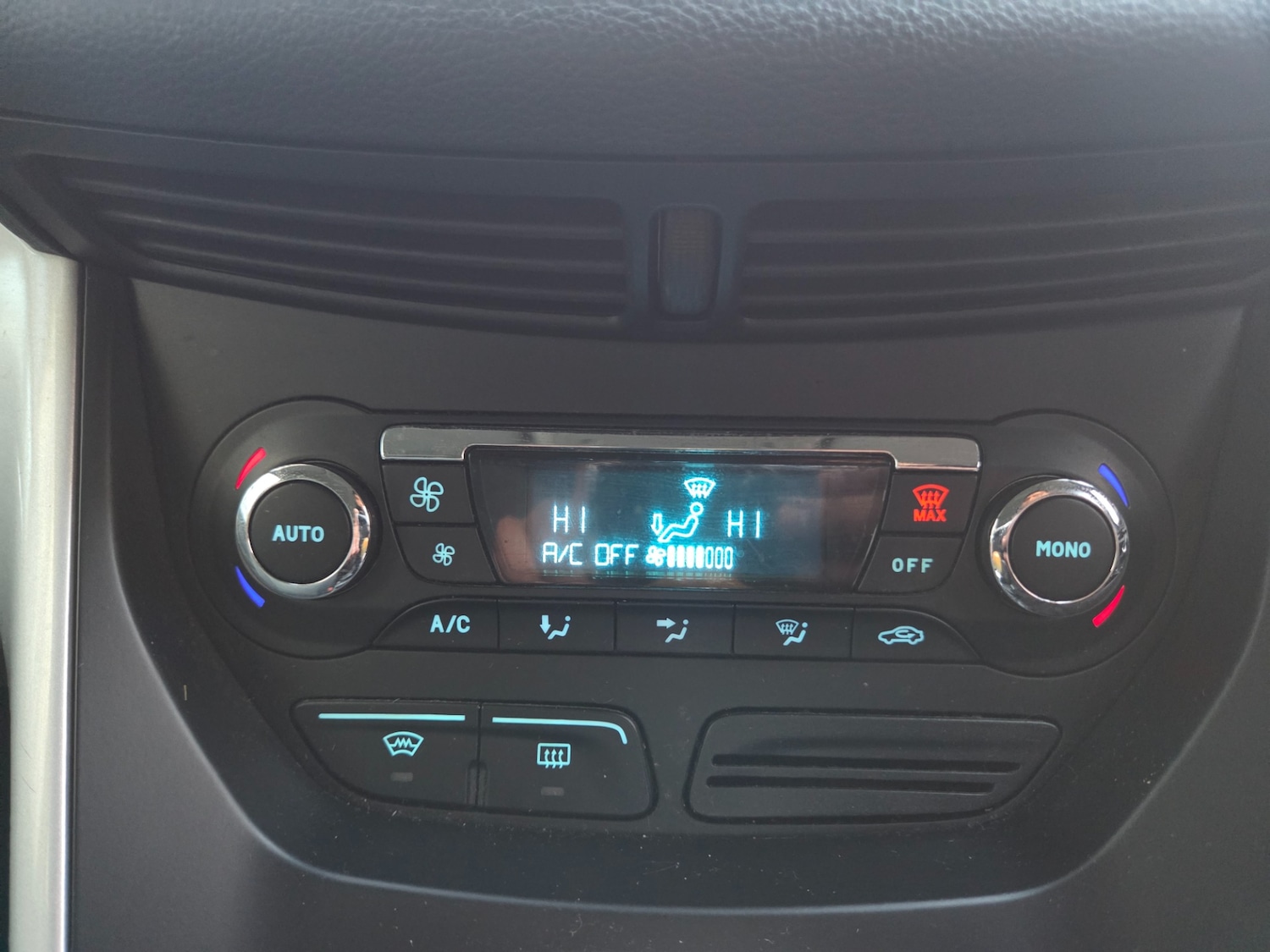 Used Ford Grand C-Max 2011 for sale - 77230779: Photo 16