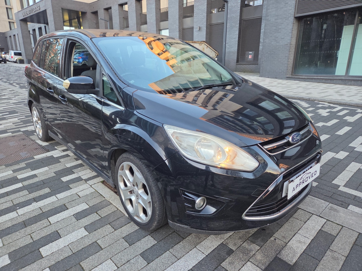 Used Ford Grand C-Max 2011 for sale - 77230779: Photo 2