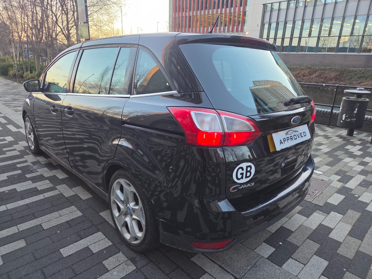 Used Ford Grand C-Max 2011 for sale - 77230779: Photo 3