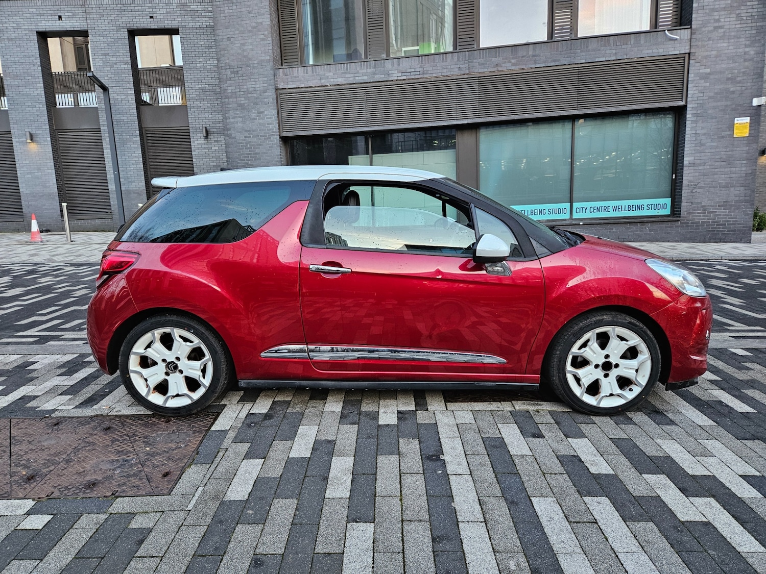 Used Citroen DS3 2011 for sale - 76397204: Photo 15