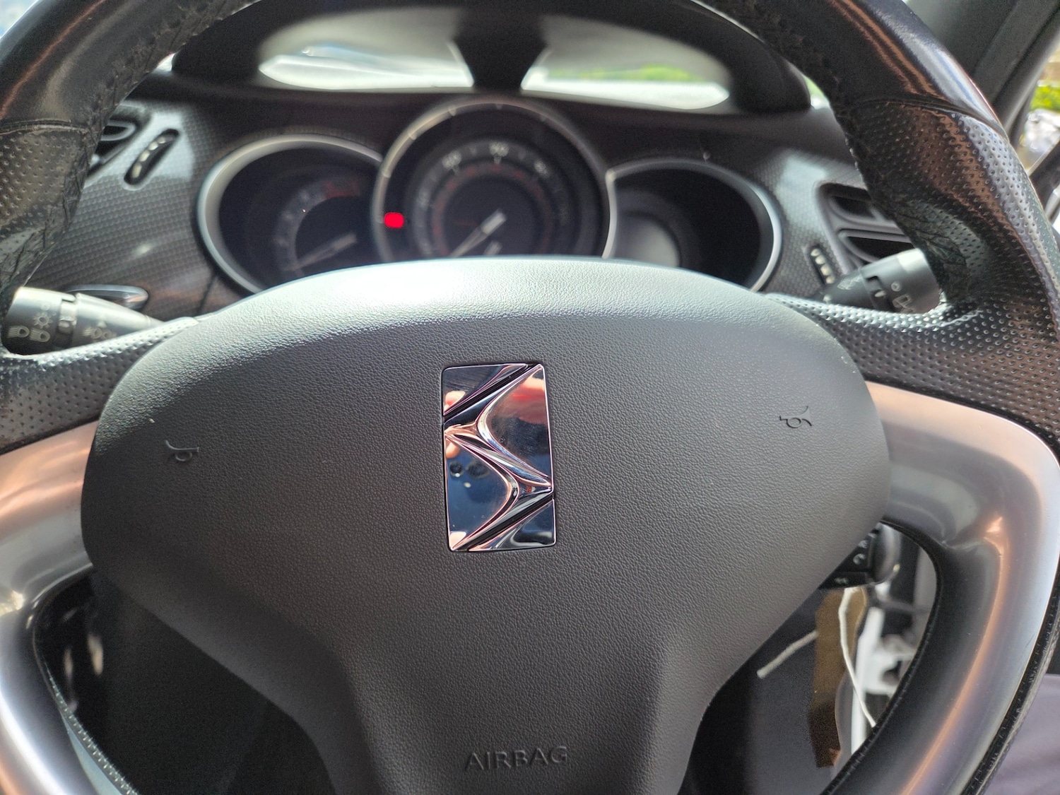 Used Citroen DS3 2013 for sale - 78057232: Photo 16