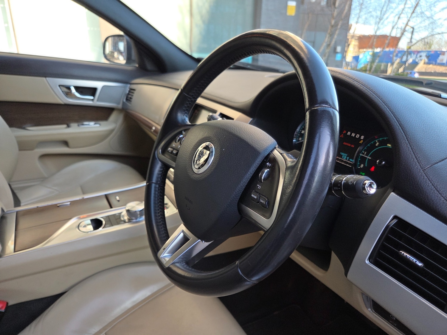 Used Jaguar XF 2013 for sale - 77938516: Photo 10