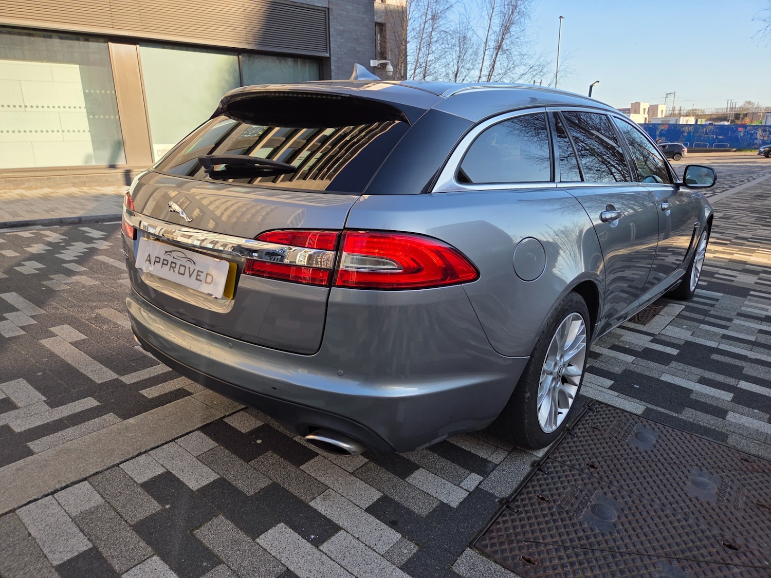 Used Jaguar XF 2013 for sale - 77938516: Photo 4