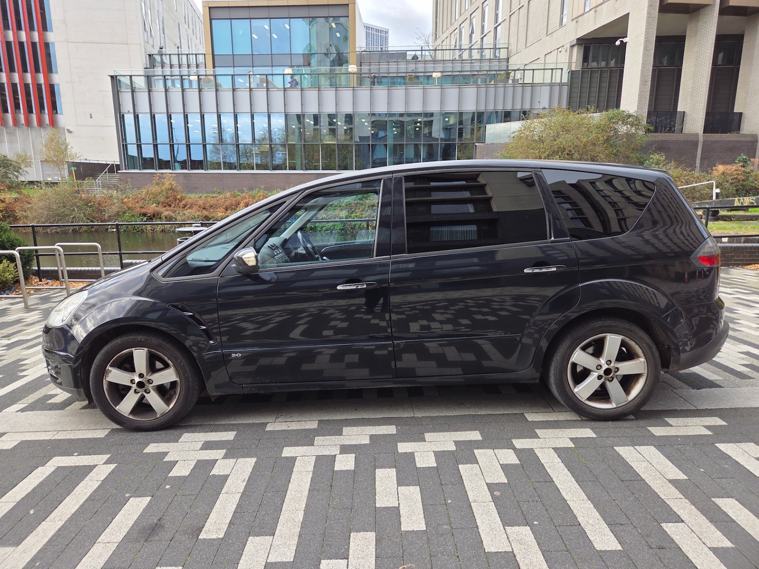 Used Ford S-Max 2009 for sale - 76616637: Photo 1