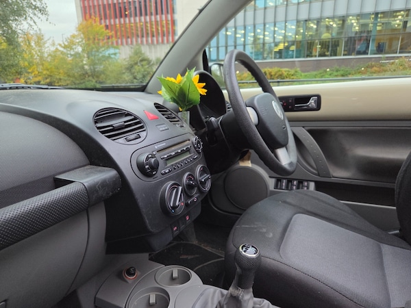 Used Volkswagen Beetle 2005 for sale - 76292307: Photo 14
