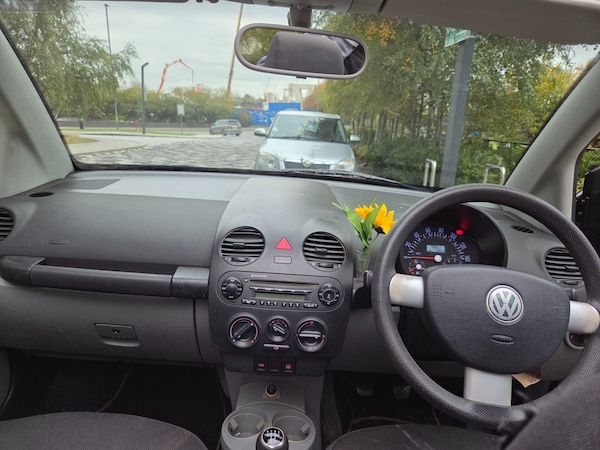 Used Volkswagen Beetle 2005 for sale - 76292307: Photo 16