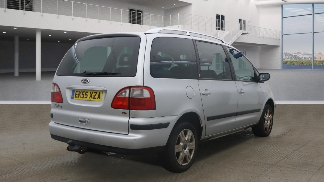 Used Ford Galaxy 2005 for sale - 77195562: Photo 2