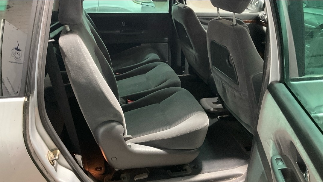 Used Ford Galaxy 2005 for sale - 77195562: Photo 8