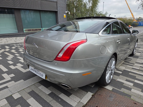 Used Jaguar XJ 2010 for sale - 76211960: Photo 20