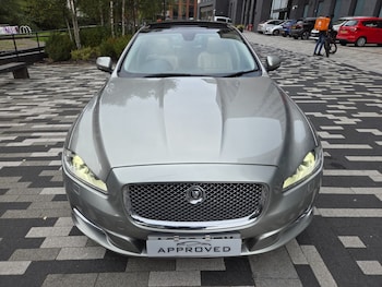 Used Jaguar XJ 2010 for sale - 76211960: Photo 4