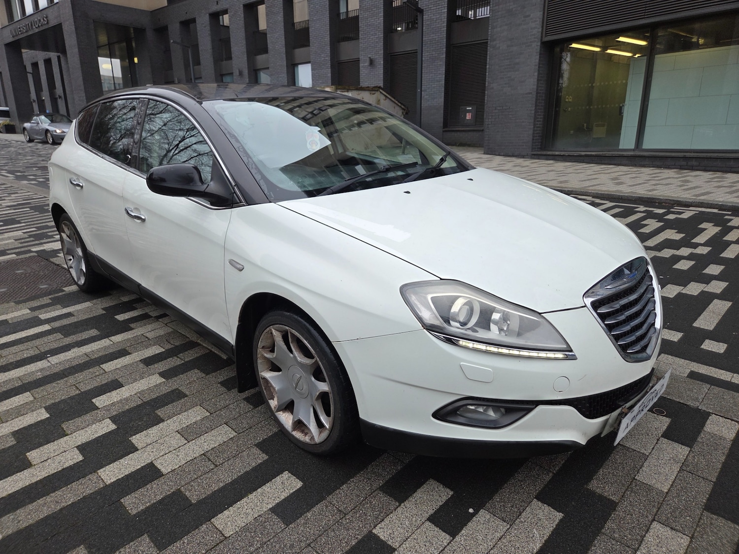 Used Chrysler Delta 2012 for sale - 77247706: Photo 2