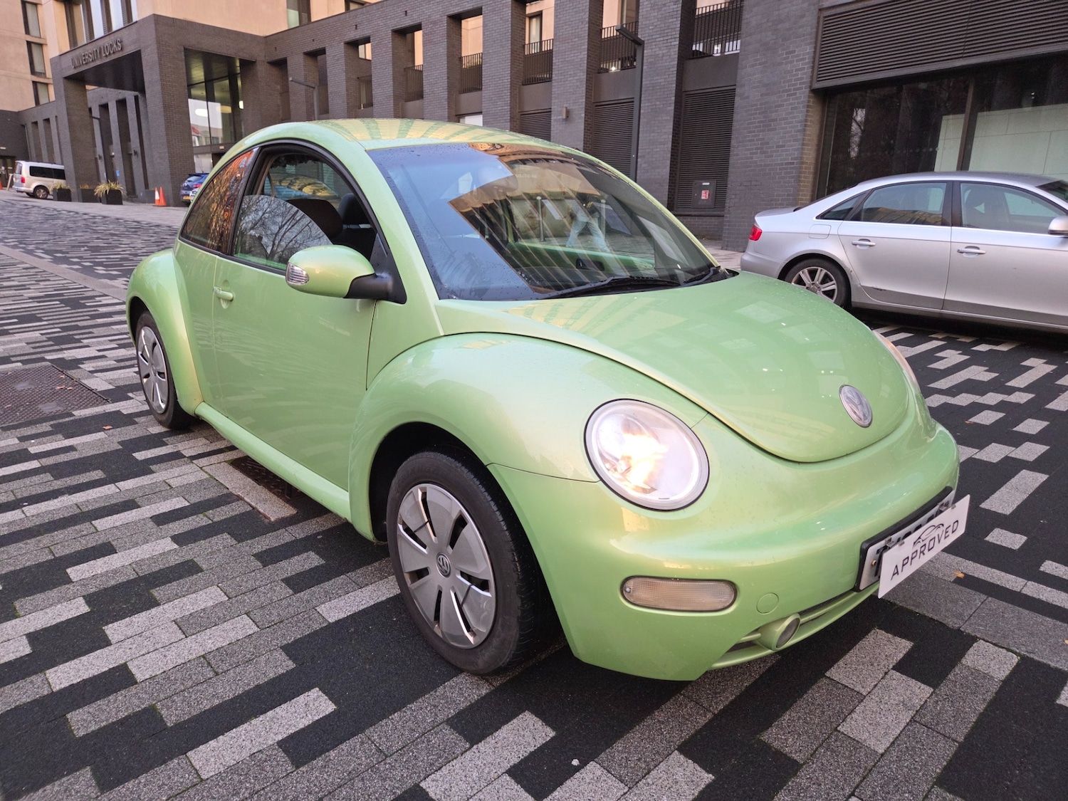 Used Volkswagen Beetle 2003 for sale - 76799646: Photo 14