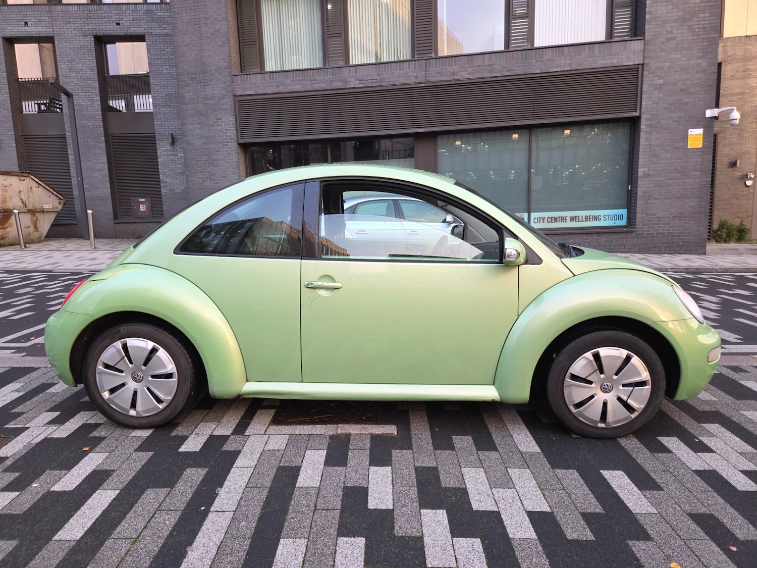 Used Volkswagen Beetle 2003 for sale - 76799646: Photo 16