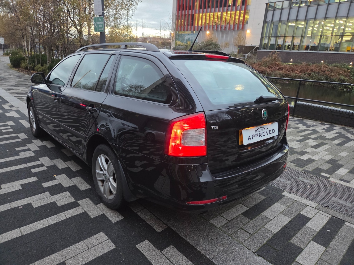 Used Skoda Octavia 2011 for sale - 76687607: Photo 18