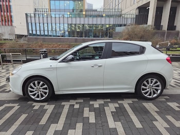 Used Alfa Romeo Giulietta 2012 for sale - 77370416: Photo