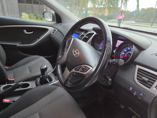 Used Hyundai i30 2015 for sale - 76271031: Photo 10